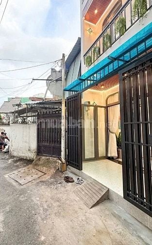 Bán gấp bán gấp nhà Bình Thạnh giá chỉ 2tỷ150.