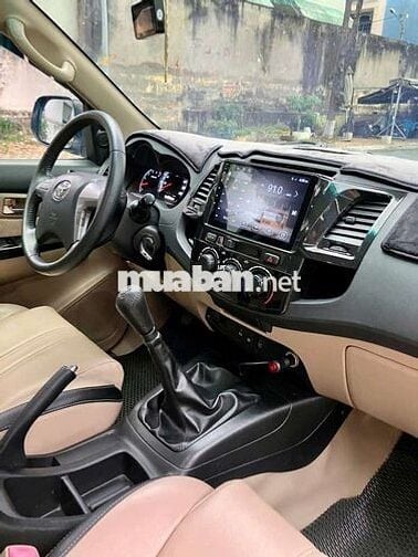 Gia đình bán xe Toyota Fortuner máy diesel SX 2016