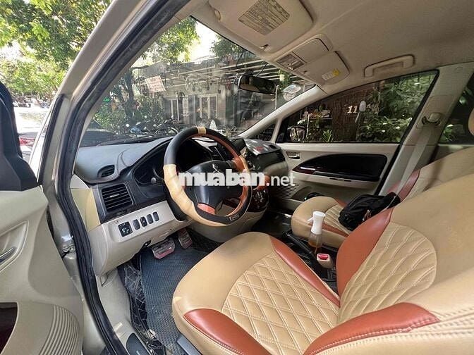 Mitsubishi Grandis 2008 2.4 AT fom moi - 123456 km