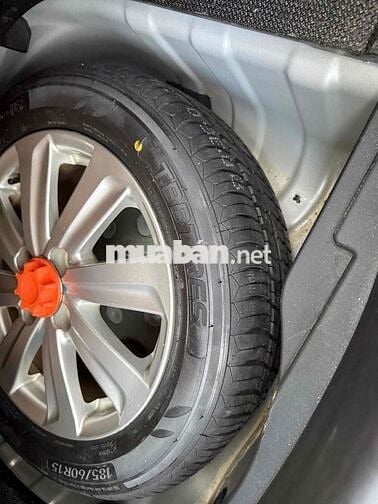 Toyota Yaris 2015 1.3G - 40000 km