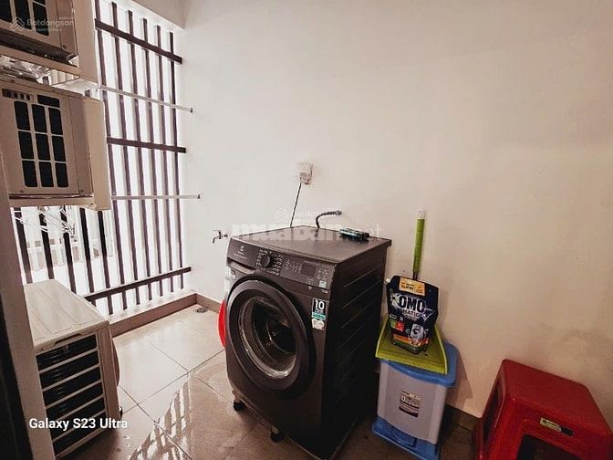 Cho thuê căn góc 3PN 117m2, 27tr, nội thất cao cấp, Celadon City