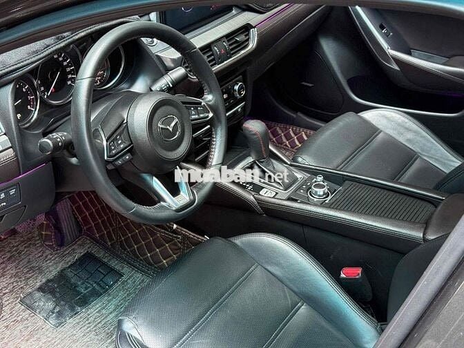 Mazda 6 2017 2.0L Premium - 96000 km