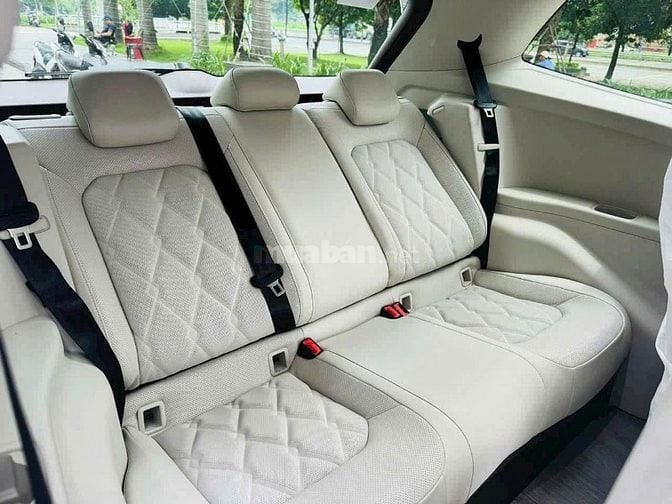 Từ 600 lăn bánh xe Đức 7 chỗ Viloran MPV hạng sang
