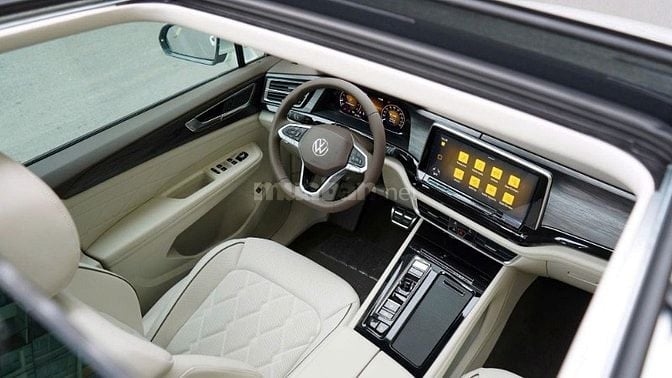 Từ 600 lăn bánh xe Đức 7 chỗ Viloran MPV hạng sang
