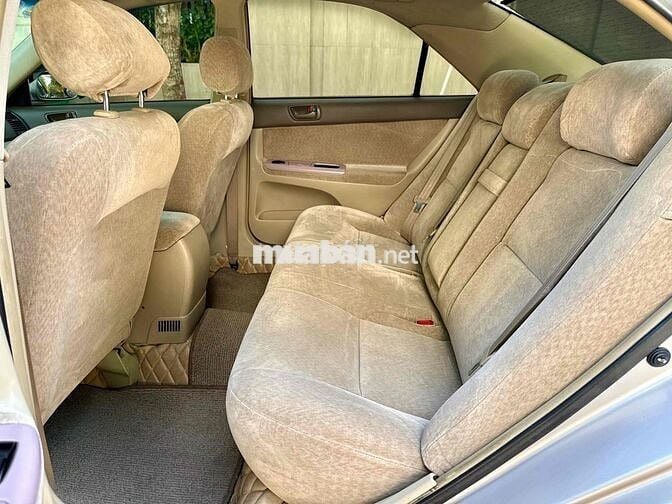 Toyota Camry 2003 2.4G MT nội thất nỉ zin