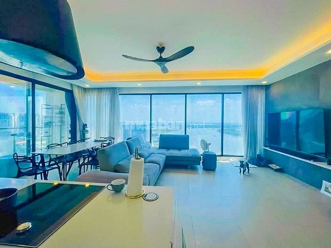 Bán Căn hộ tại Diamond Island tầng cao view sông gồm 3 phòng ngủ 120m2