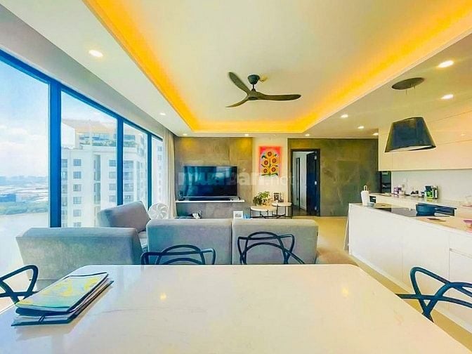 Bán Căn hộ tại Diamond Island tầng cao view sông gồm 3 phòng ngủ 120m2