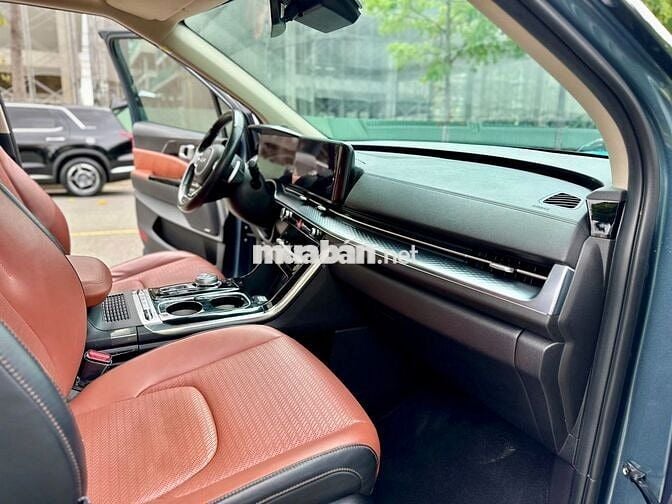 Kia Carnival 2022 3.5G Signature 7 chỗ - 48000 km