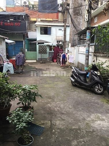 Cho thuê nhà nguyên căn ngay trung tâm quận 5