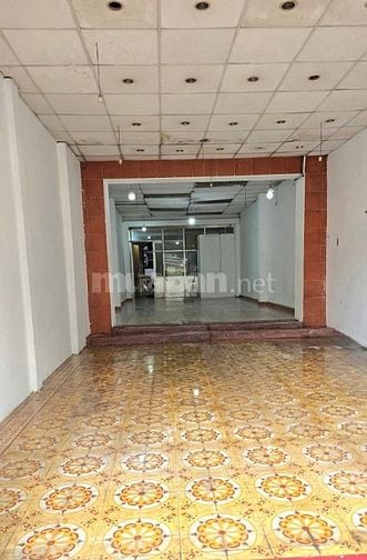 Nhà em có mặt bằng tầng trệt MT đường 3/2 , P14, Q.10. DT: 4.5m x 16m