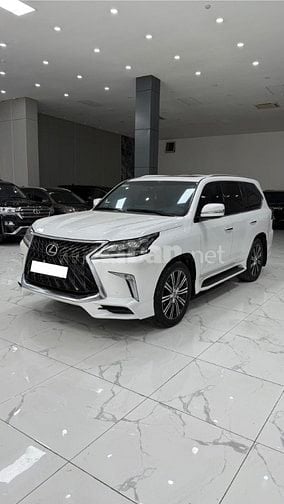 Bán Lexus LX570 sản xuất 2016, lăn bánh cực ít. Xe siêu mới.