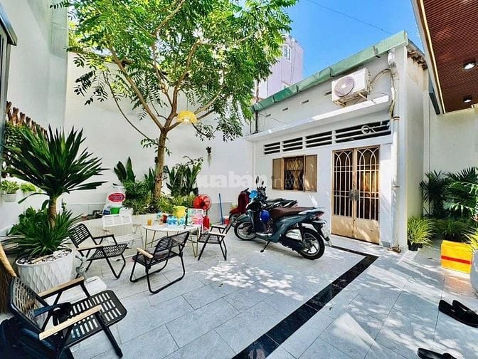 Bán gấp nhà 2 lầu Ngay Phố Ẩm Thực Phan Xích, P5, Phú Nhuận. Giá 2Tỷ45