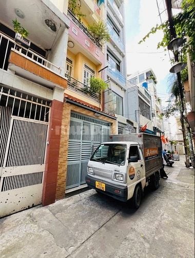 Hẻm xe hơi CMT8 5Tầng,3PN,Thang Máy,Nhà Mới,Gần Chợ ,Công Viên,Trường 