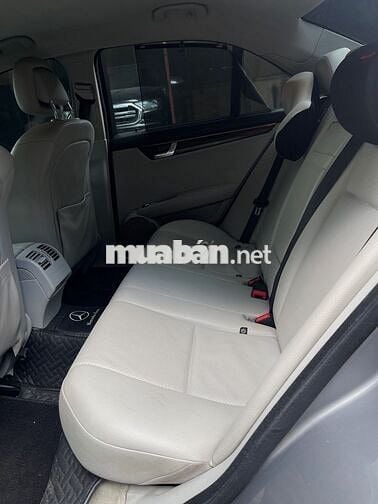 Mercedes Benz C Class 2010 C250 CGI - 120000 km