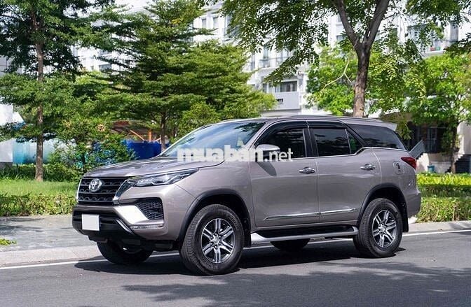 Toyota Fortuner 2022 2.4 4x2 AT - 55000 km