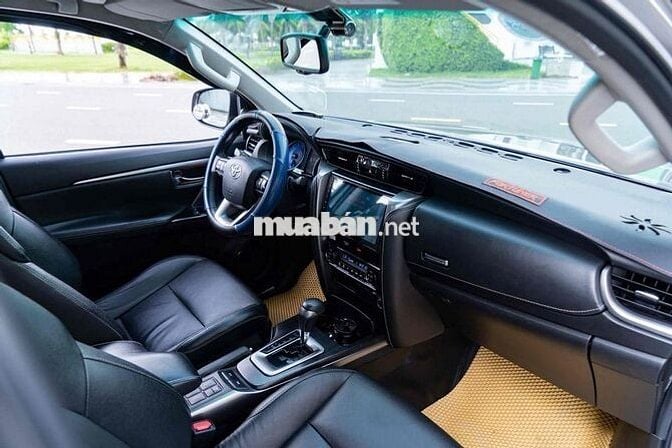 Toyota Fortuner 2022 2.4 4x2 AT - 55000 km