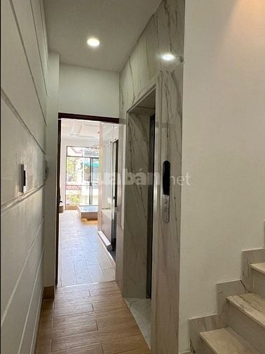 Hẻm xe hơi CMT8 5Tầng,3PN,Thang Máy,Nhà Mới,Gần Chợ ,Công Viên,Trường 