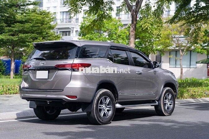 Toyota Fortuner 2022 2.4 4x2 AT - 55000 km