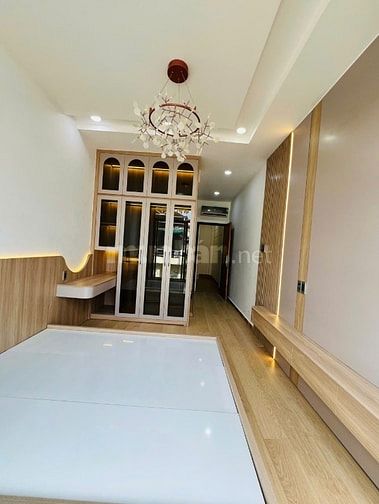 Hẻm xe hơi CMT8 5Tầng,3PN,Thang Máy,Nhà Mới,Gần Chợ ,Công Viên,Trường 