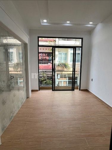 Hẻm xe hơi CMT8 5Tầng,3PN,Thang Máy,Nhà Mới,Gần Chợ ,Công Viên,Trường 