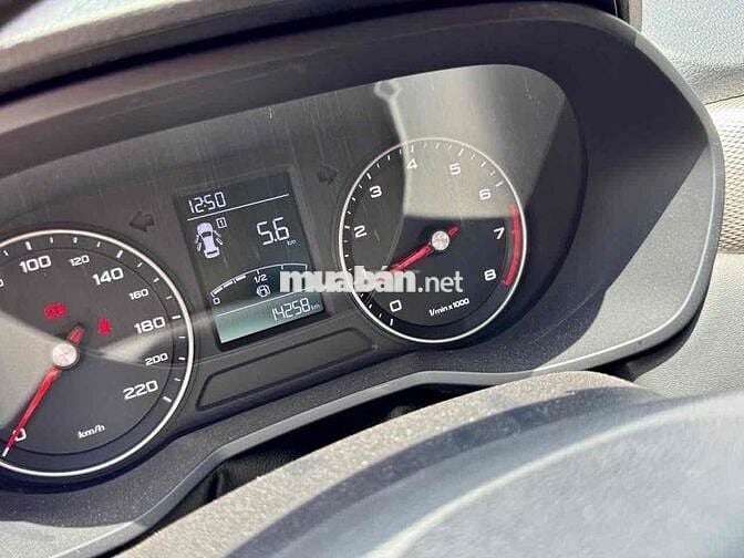 MG 5MT sx 2024 - 14000 km