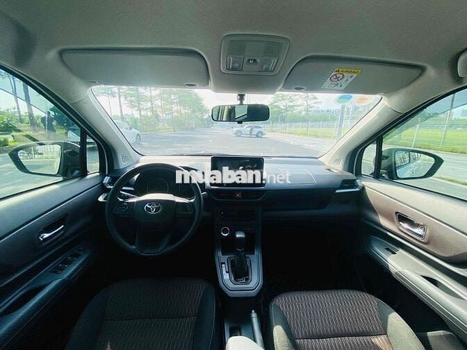 Toyota Avanza Premio 2024 - 12000 km