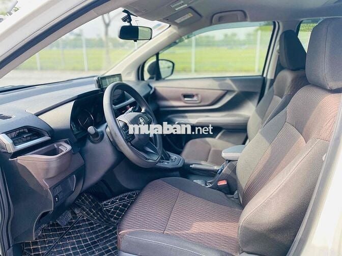 Toyota Avanza Premio 2024 - 12000 km