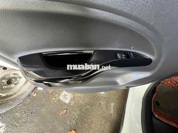 Mitsubishi Mirage 2017 1.2 CVT - 960000 km