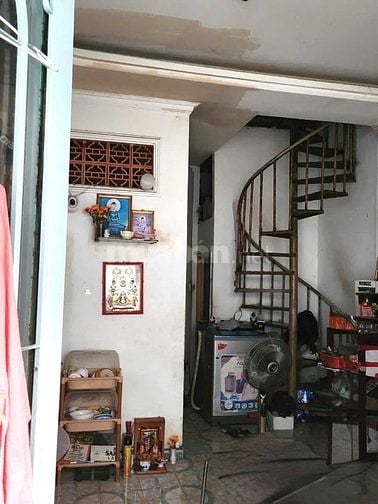 Bán Nhà Nuyễn Cư Trinh Q1. DTSD:71m2, SHR, 3Tầng Cách MT 30m, 5TỶ