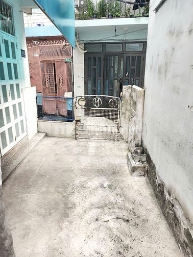 Bán Nhà Nuyễn Cư Trinh Q1. DTSD:71m2, SHR, 3Tầng Cách MT 30m, 5TỶ