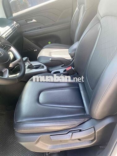 Hyundai Stargazer 2022 1.5 Cao cấp 6 chỗ - 6500 km