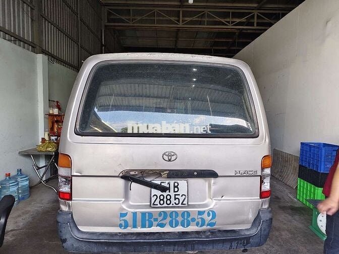 2003 16 chỗ - 797990 km