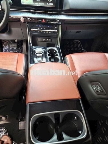 Carnival phiên bản cao nhất signature Full option