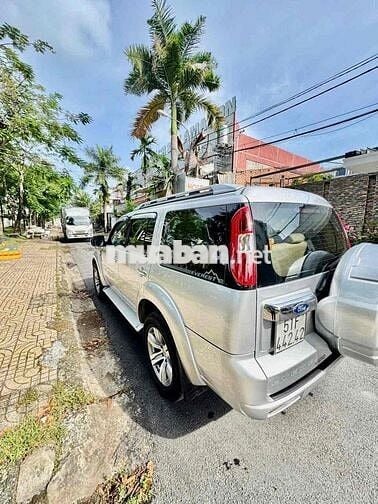 Ford Everest 2011, máy dầu,số tự động, bản LIMITED