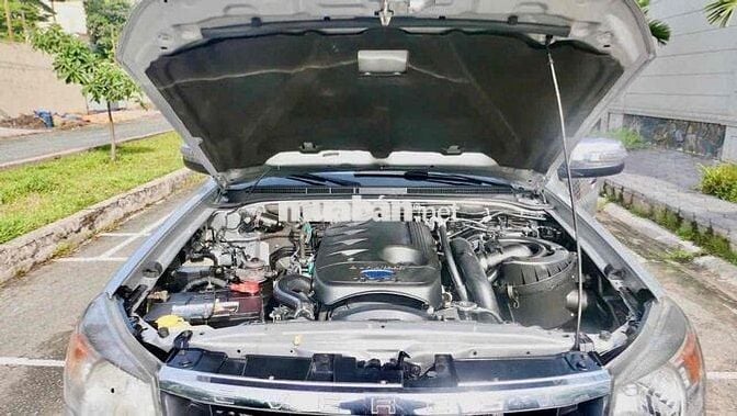Ford Everest 2011, máy dầu,số tự động, bản LIMITED