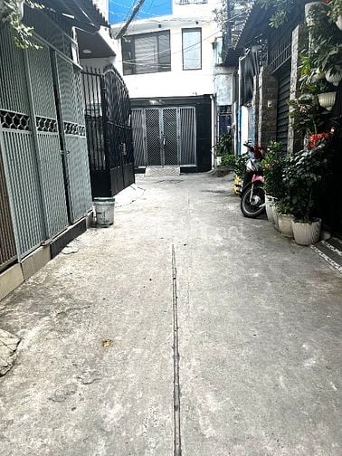 Bán nhà gấp đường Gò Dầu, DT 4mx14m, 1 lầu, nhà đẹp, giá 5.95 tỷ (TL)