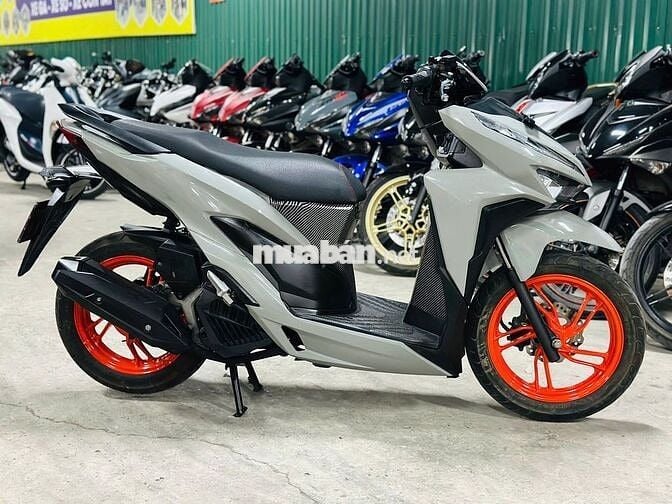 XE MÁYTHANH TÙNG_VARIO 150 XÁM XI MĂNG MÁY ZIN