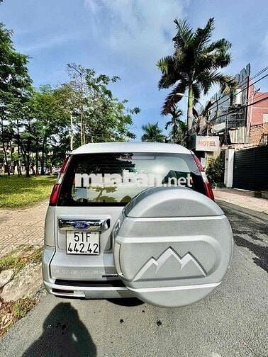 Ford Everest 2011, máy dầu,số tự động, bản LIMITED