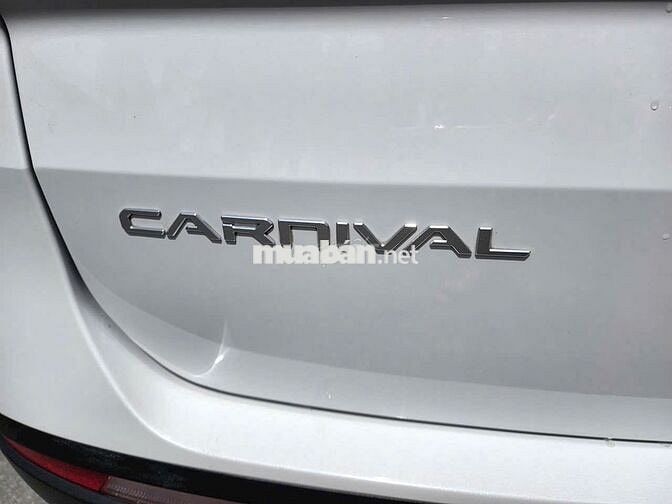 Carnival phiên bản cao nhất signature Full option