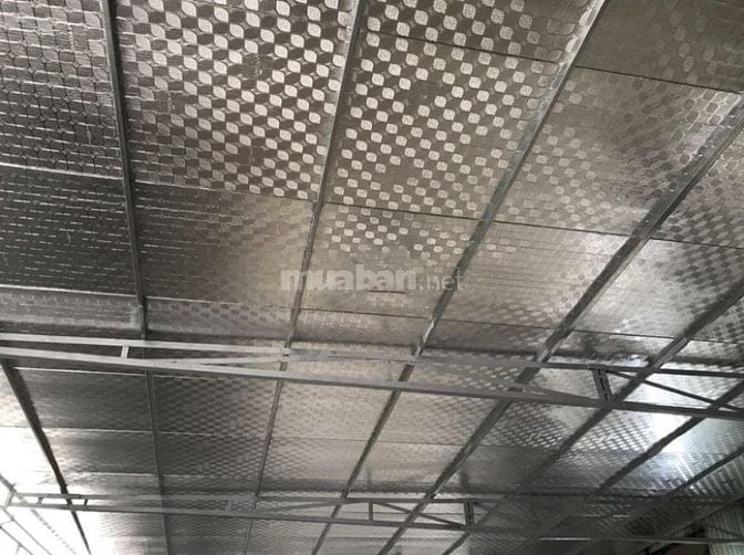 Cho thuê kho mới135m2, MT 8m,2 trần cao 6m2 , thông sàn. 16tr