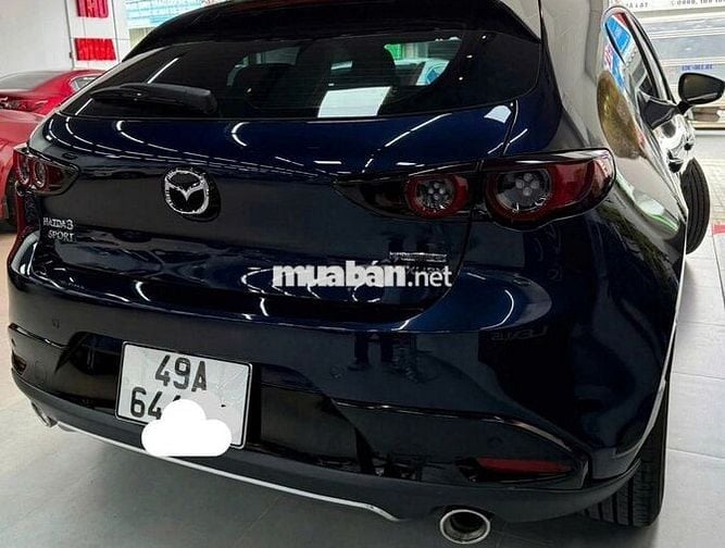 Mazda 3 2024 1.5L Sport Luxury - 6000 km