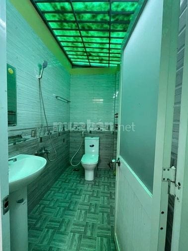 Cho thuê gấp nhà đẹp 8x16m – 4 phòng ngủ, mỗi phòng có WC riêng