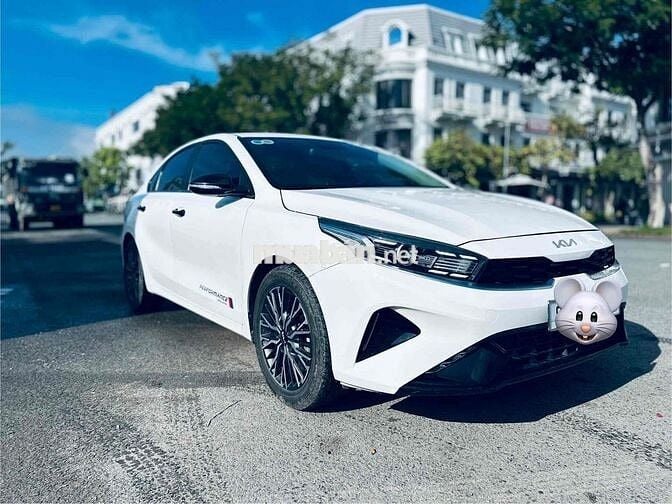 Kia K3 2022 1.6 MT - 100 km