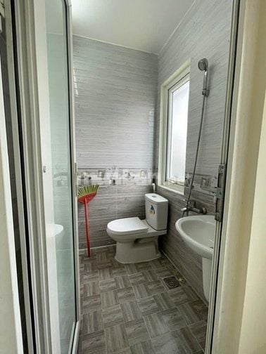 Cho thuê gấp nhà đẹp 8x16m – 4 phòng ngủ, mỗi phòng có WC riêng