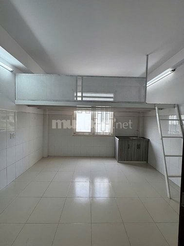 CHo thuê nhà Nguyên Căn 7PN 7wc riêng biệt cho làm CHDV Q Tân Phú HCM