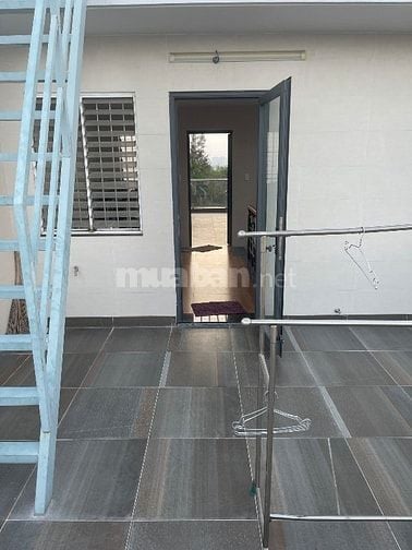 Cho thuê Nhà mặt phố tại Dương Hồng Garden House, Nguyễn Văn Linh, Bìn