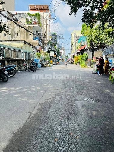 Bán nhà rộng rẻ 3 lầu sau mặt tiền (6x22) 1358/ Quang Trung p3 Gò Vấp 
