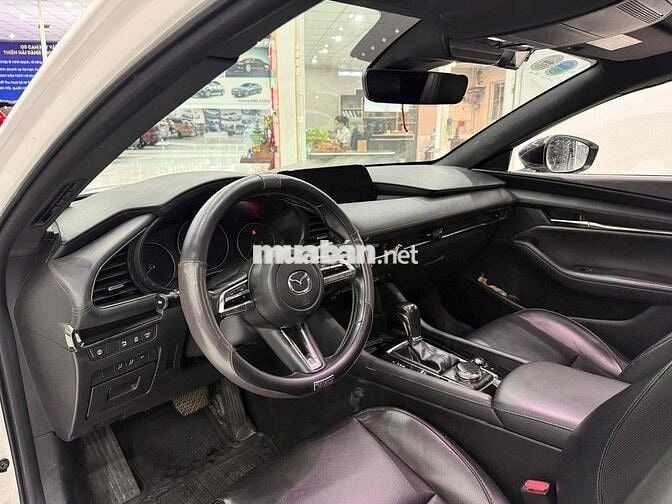 Mazda 3 2.0L Signature Premium -SX2021