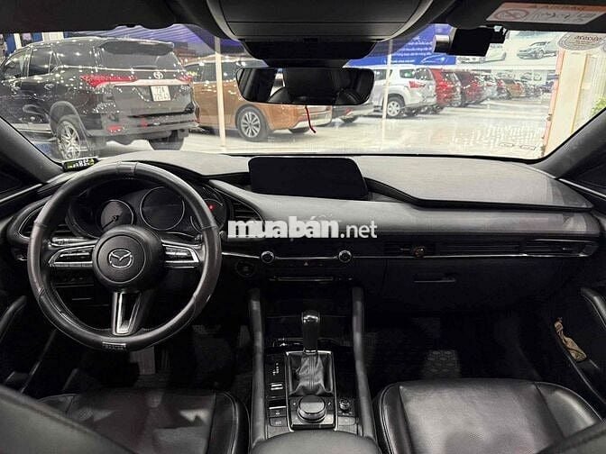Mazda 3 2.0L Signature Premium -SX2021