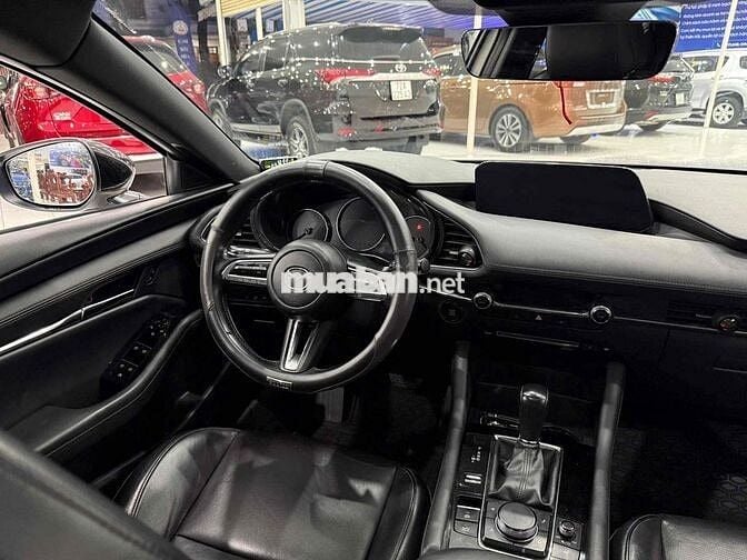 Mazda 3 2.0L Signature Premium -SX2021
